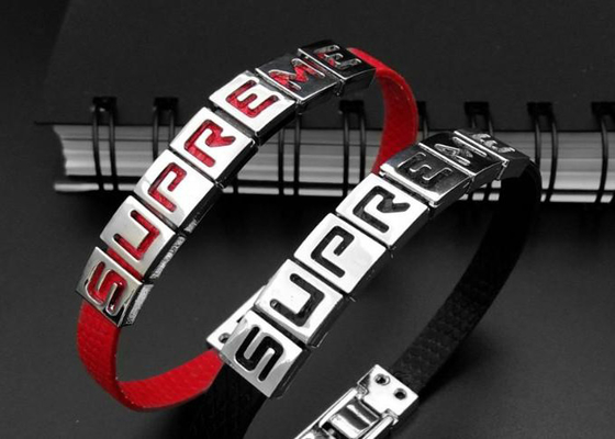DIY व्यक्तिगत पु चमड़ा कंगन Wristband ए - जेड स्लाइड पत्र आकर्षण